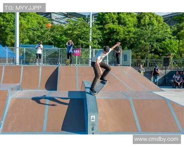 武汉滑板队在极限运动联赛中的团队协作表现分析与点评